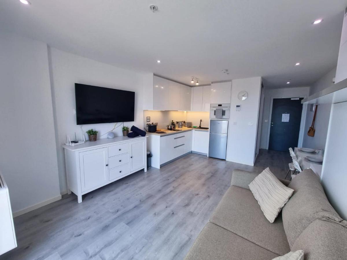 Top Floor Studio - The Hub Gibraltar - Self Catering المظهر الخارجي الصورة