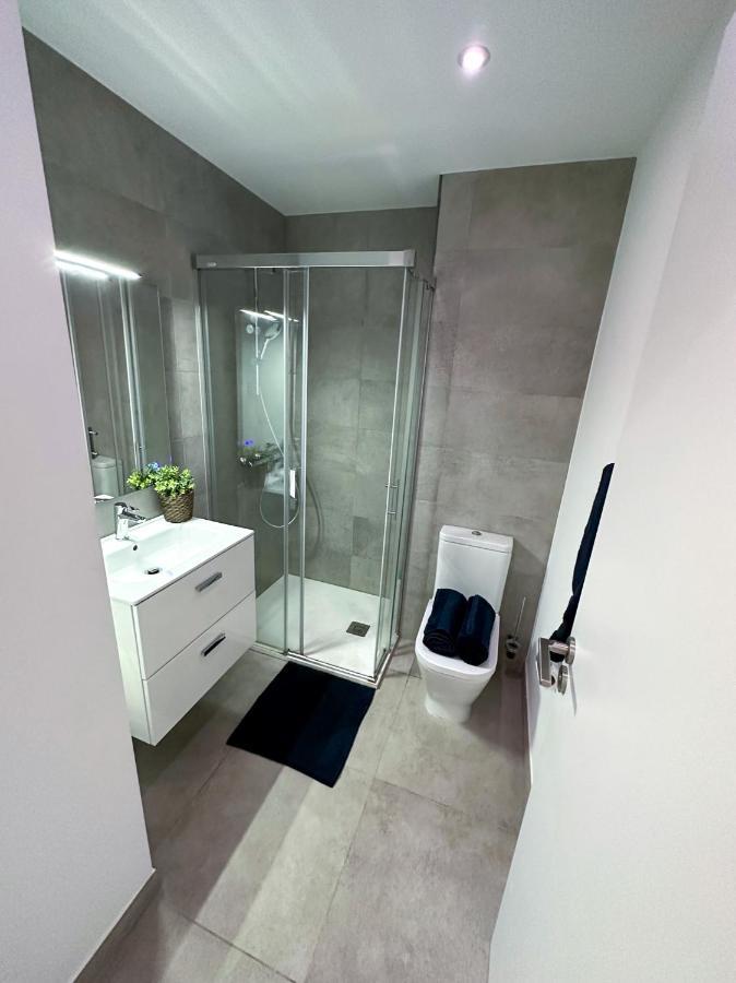 Top Floor Studio - The Hub Gibraltar - Self Catering المظهر الخارجي الصورة